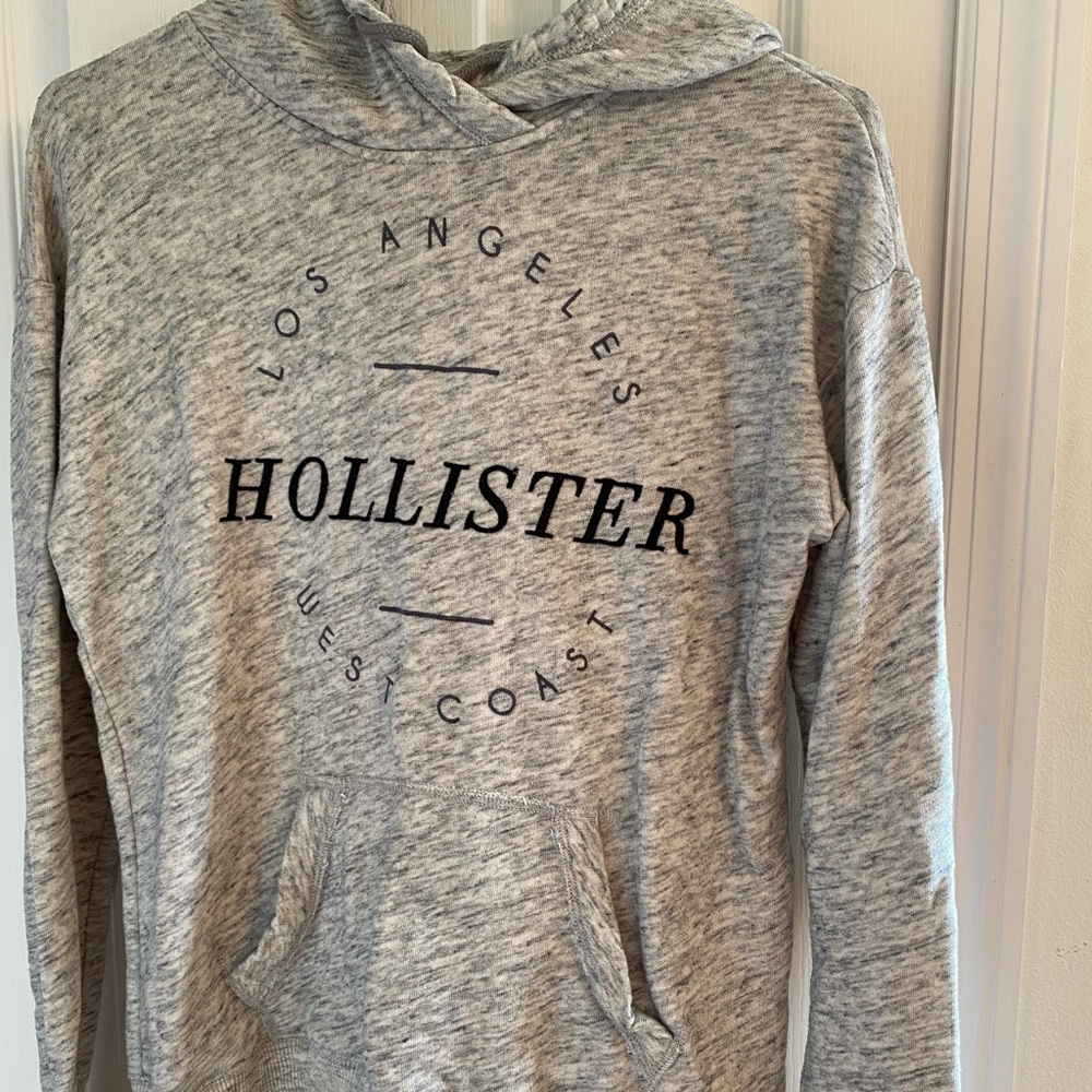 Hollister Pullover Hoodie- Heathered Grey, Size M